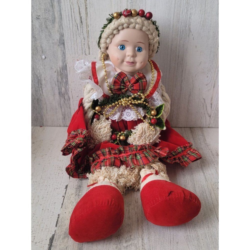 Swedish xmas girl doll wreath mistletoe lace vintage decor